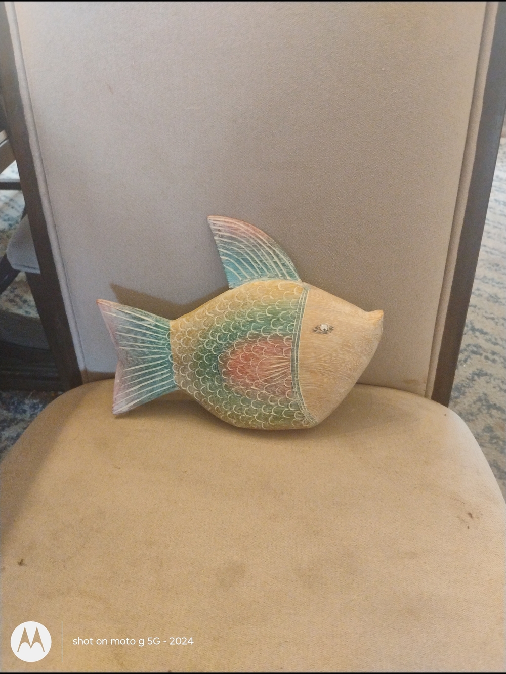 Handcrafted Multicolor Decorative Fish Figurine for Aquatic-Themed Décor